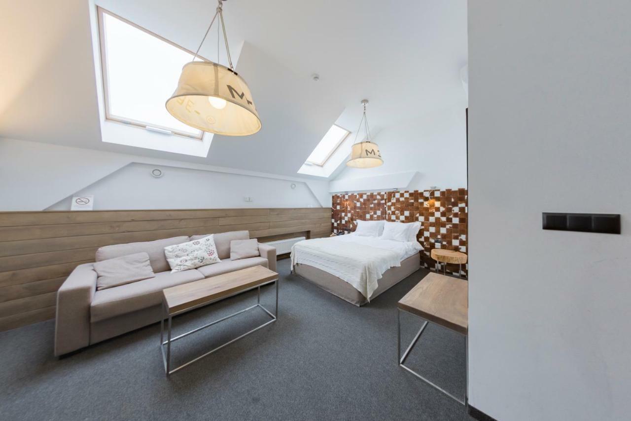 Hotel Jakubus Wilkow  Ngoại thất bức ảnh